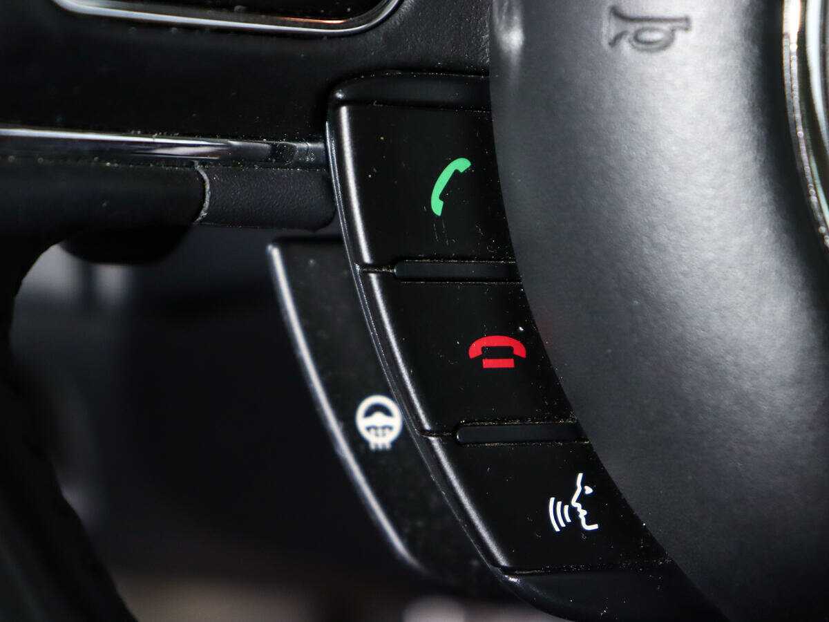 Б/У Ягуар ИксДжи 2014 года. Фото: #25