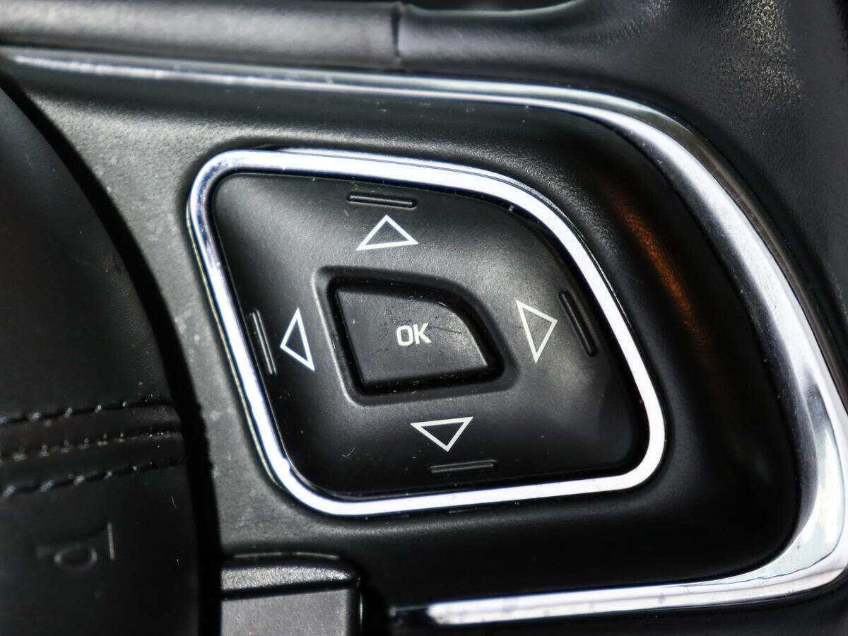 Б/У Ягуар ИксДжи 2014 года. Фото: #26