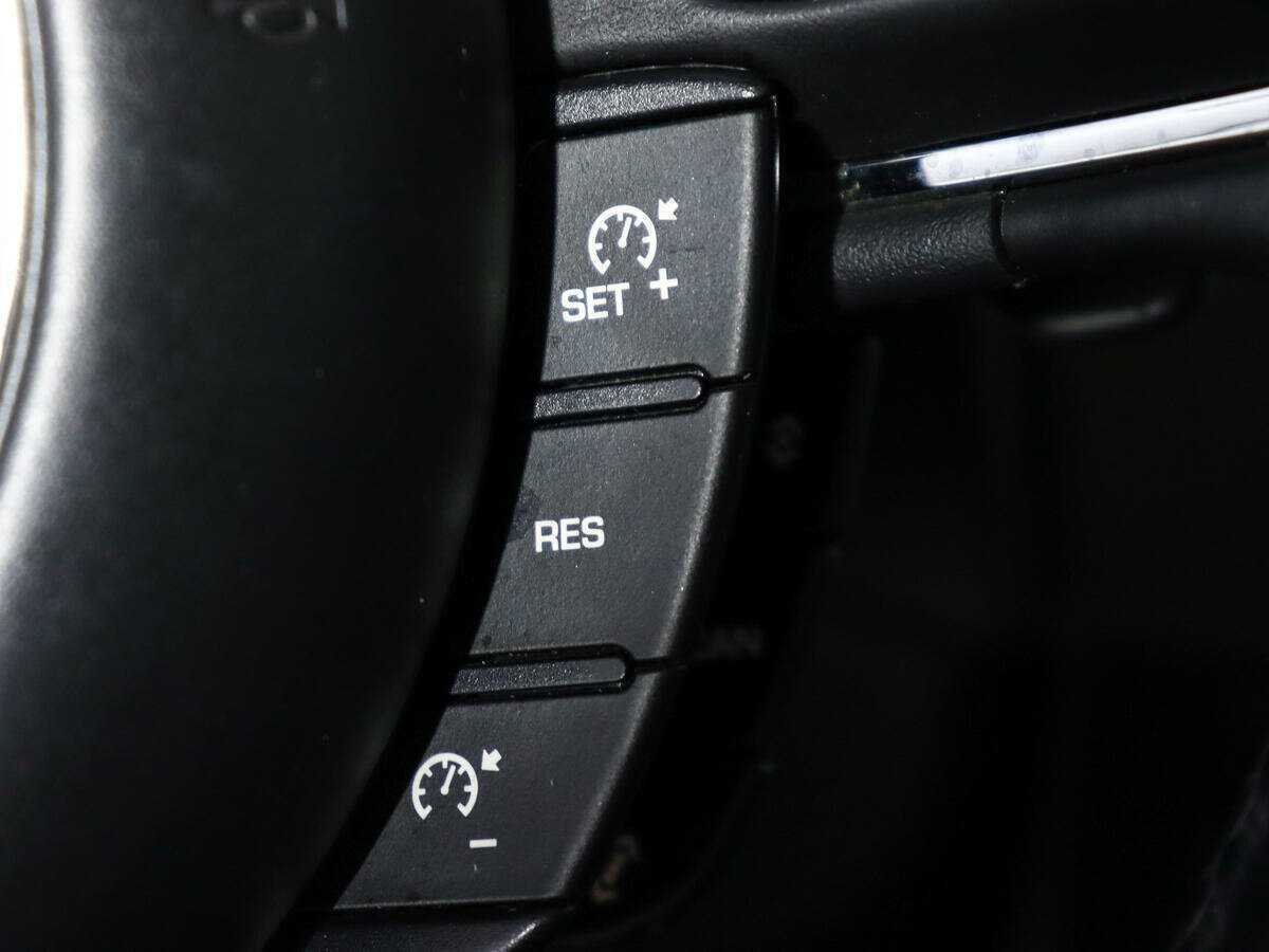 Б/У Ягуар ИксДжи 2014 года. Фото: #27