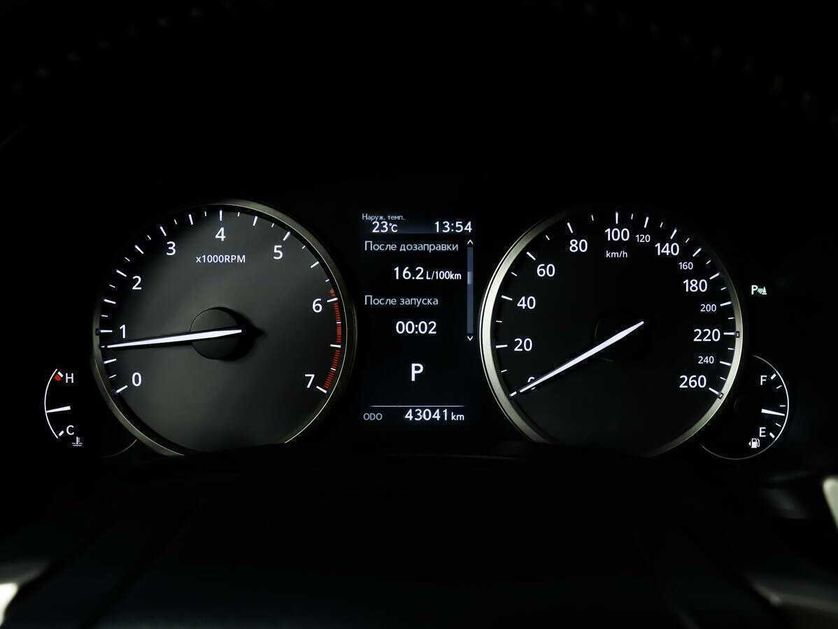 Б/У Лексус Н-Икс 2021 года. Фото: #9