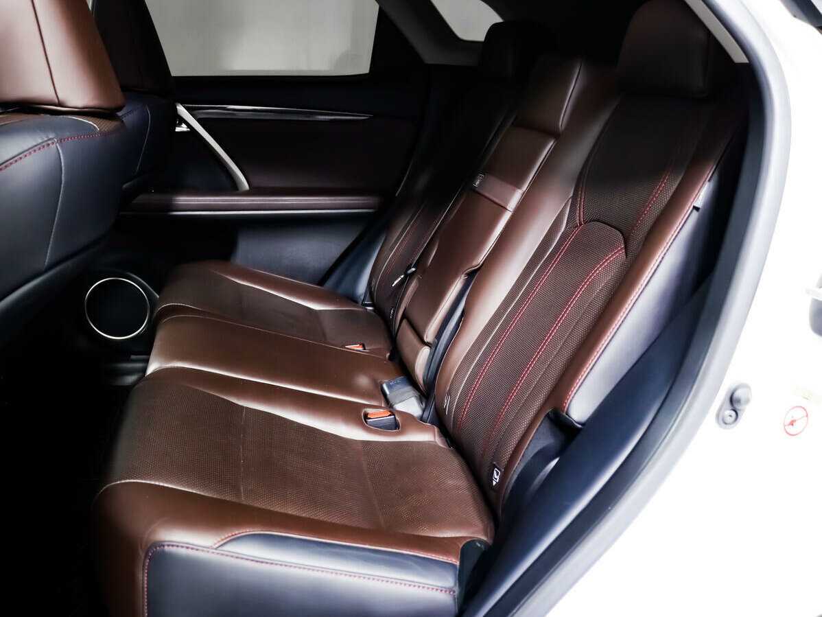 Б/У Лексус Р-Икс 2018 года. Фото: #11