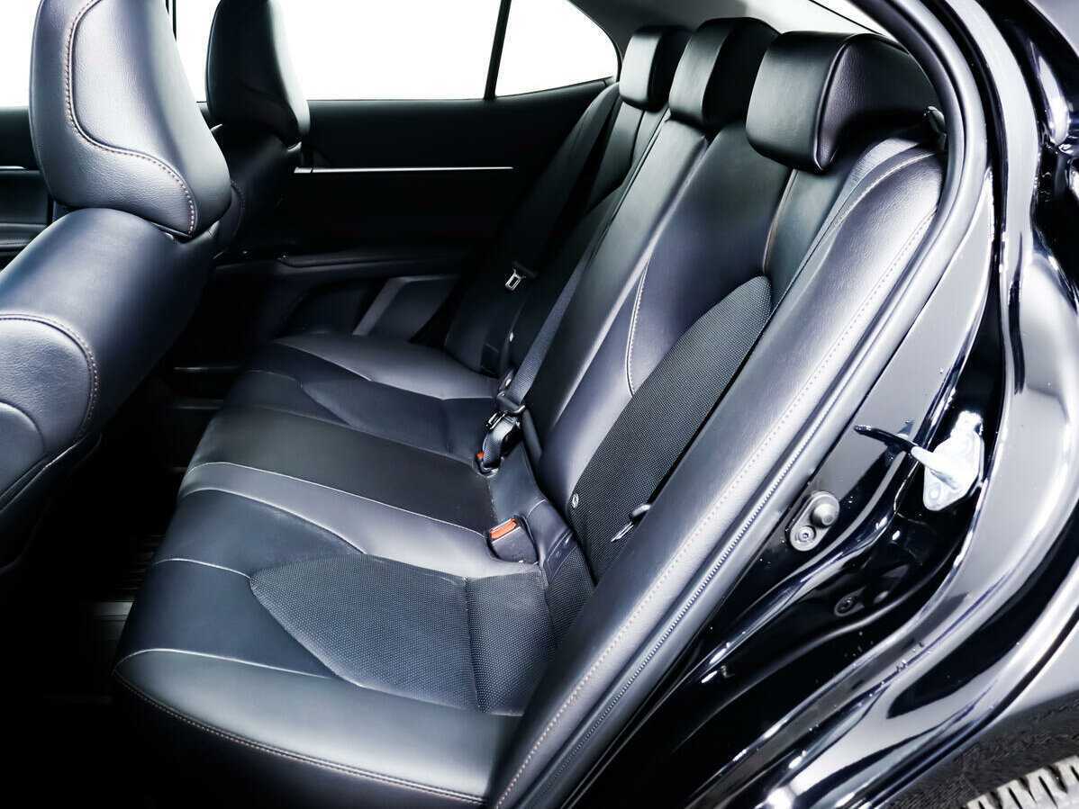 Б/У Тойота Камри 2020 года. Фото: #9