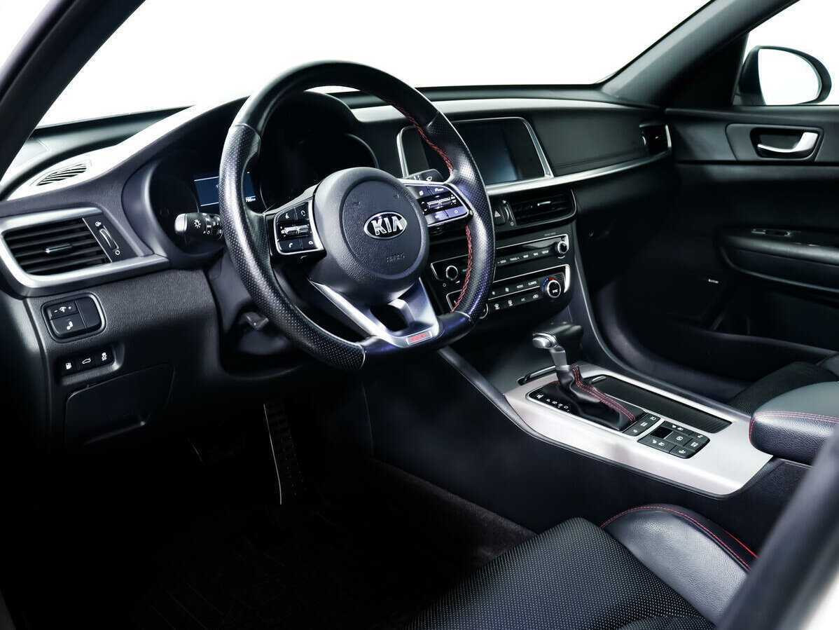 Б/У Киа Оптима 2018 года. Фото: #12
