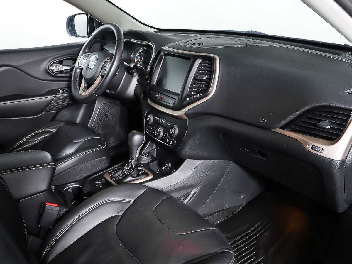 Б/У Джип Чироки 2014 года. Фото: #10