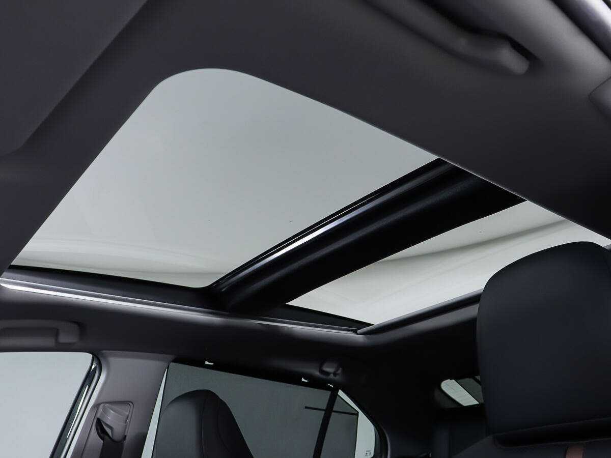 Б/У Тойота Камри 2023 года. Фото: #22