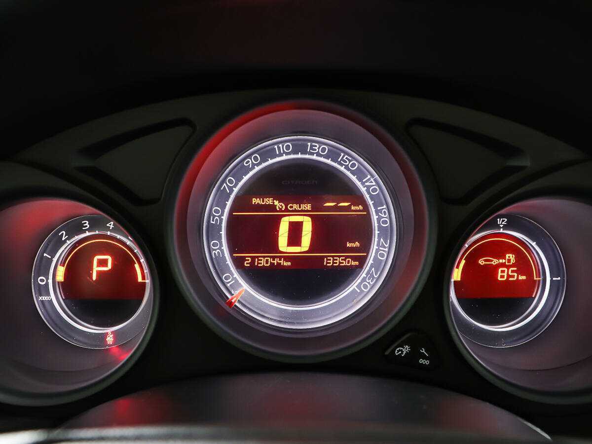 Б/У Ситроен Ц4 2011 года. Фото: #13