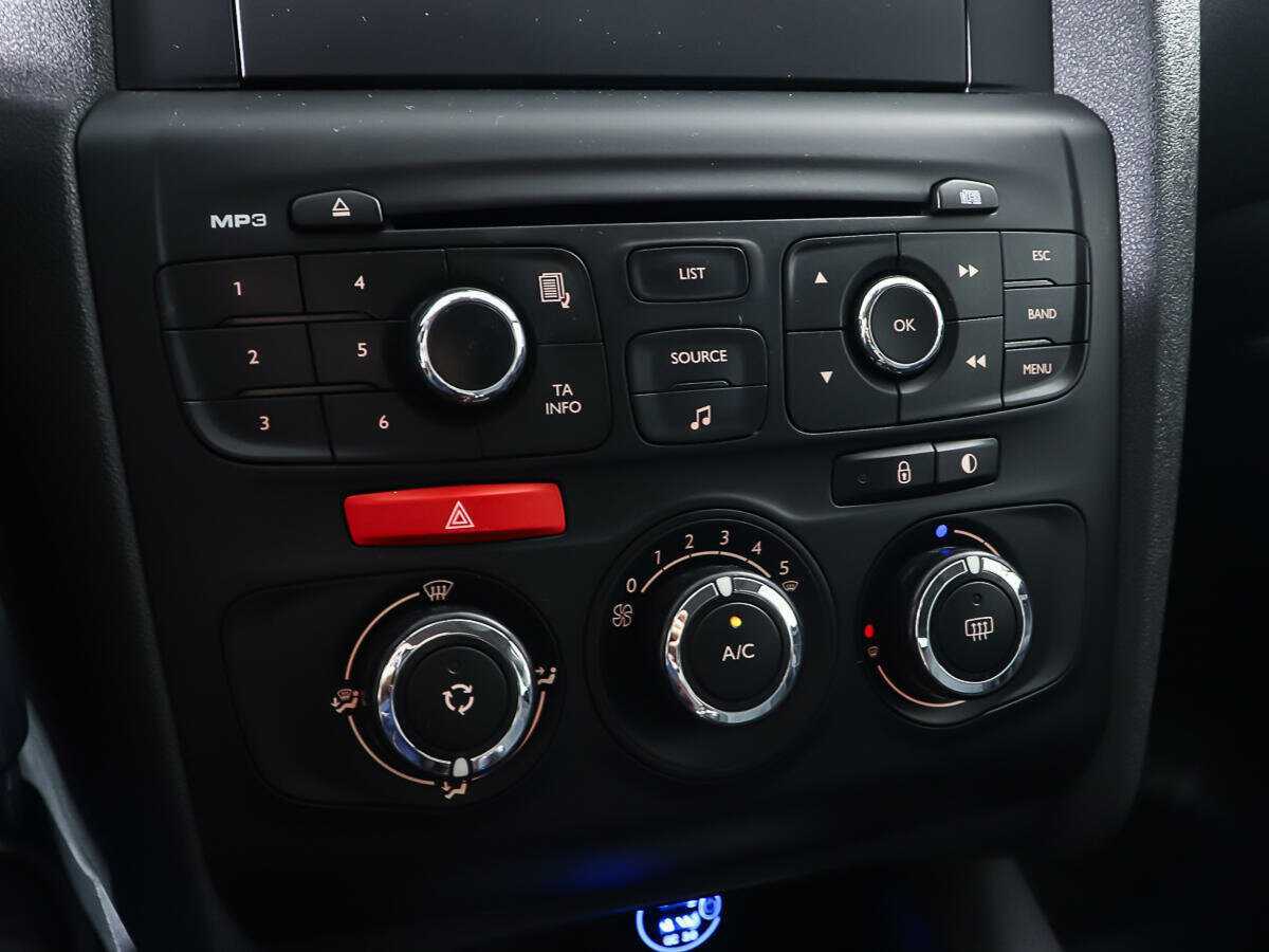 Б/У Ситроен Ц4 2011 года. Фото: #16