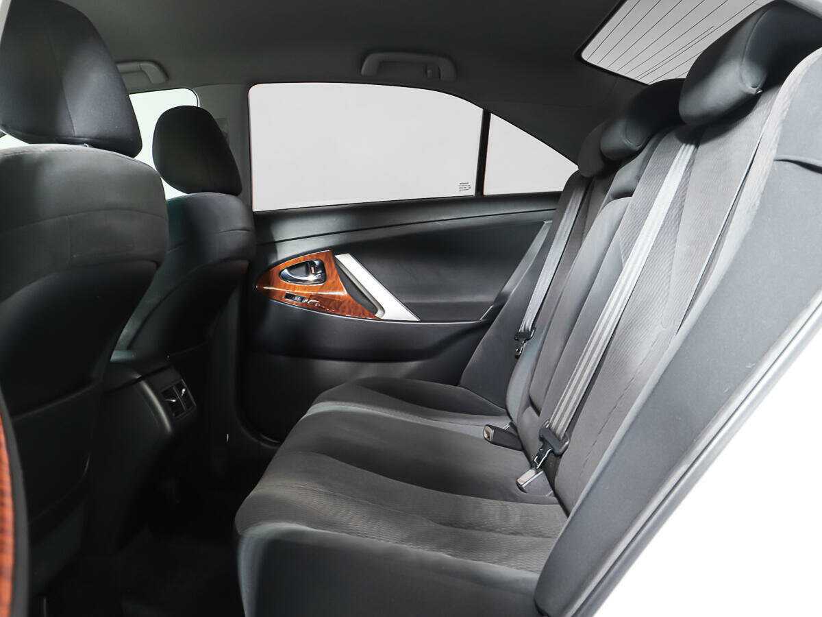 Б/У Тойота Камри 2010 года. Фото: #9