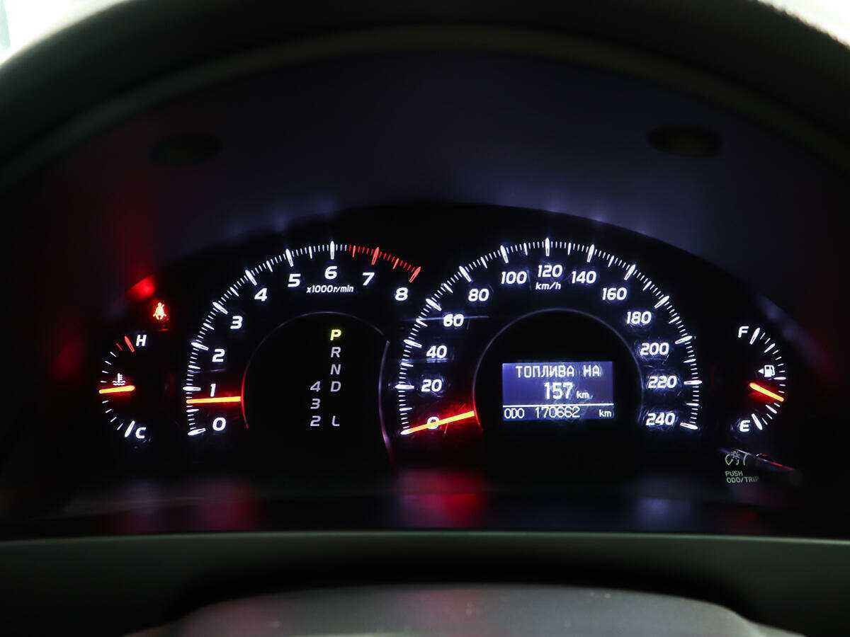 Б/У Тойота Камри 2010 года. Фото: #13