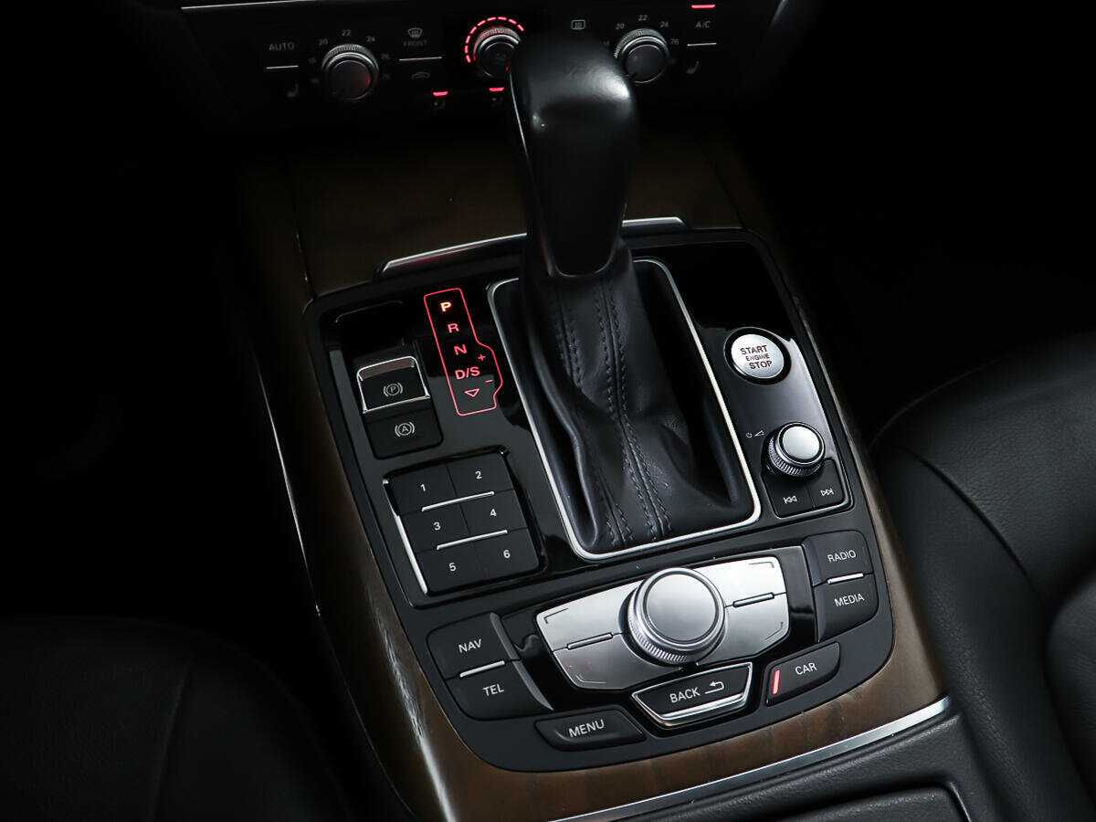 Б/У Ауди А6 2014 года. Фото: #17