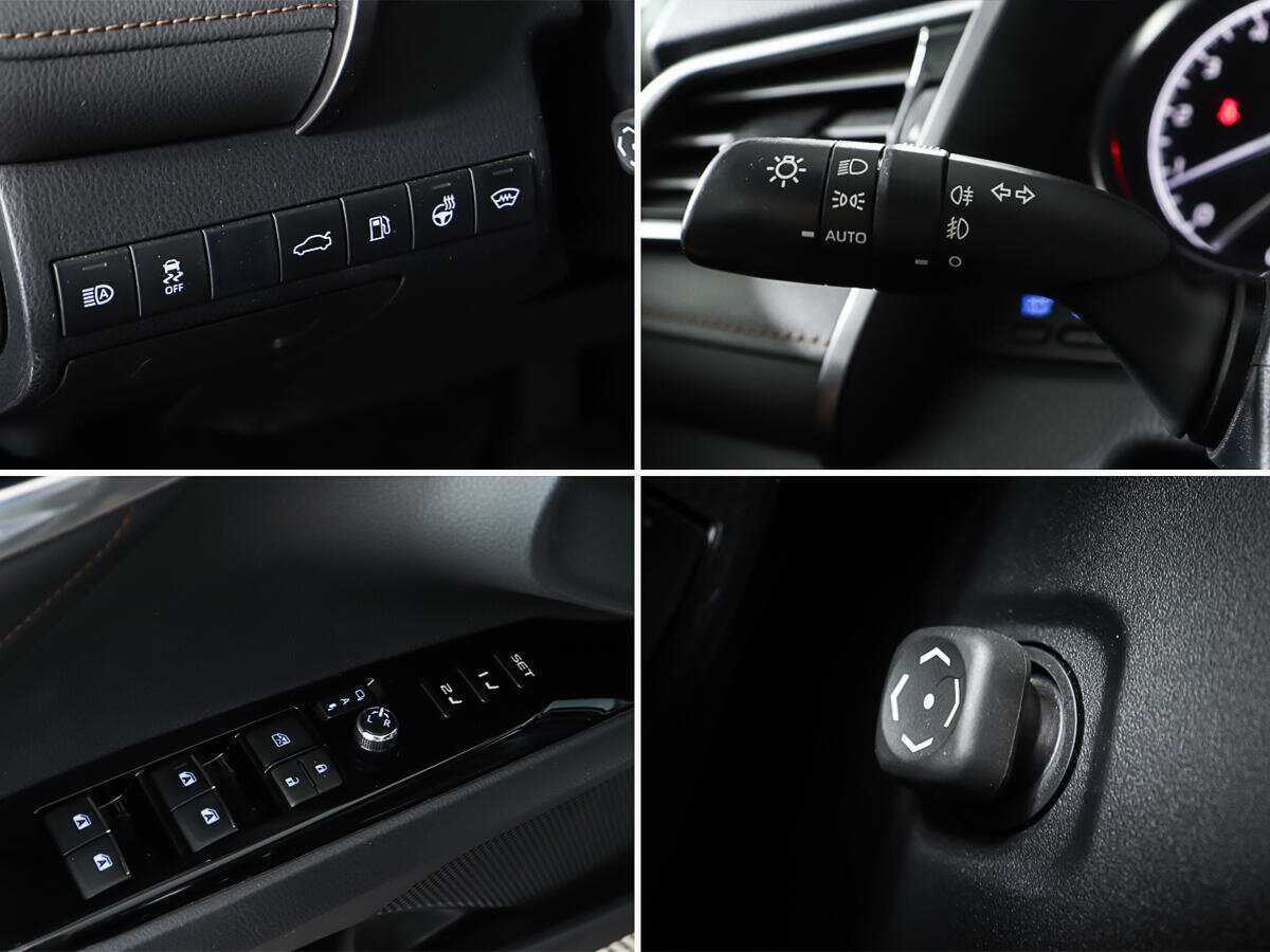 Б/У Тойота Камри 2018 года. Фото: #18