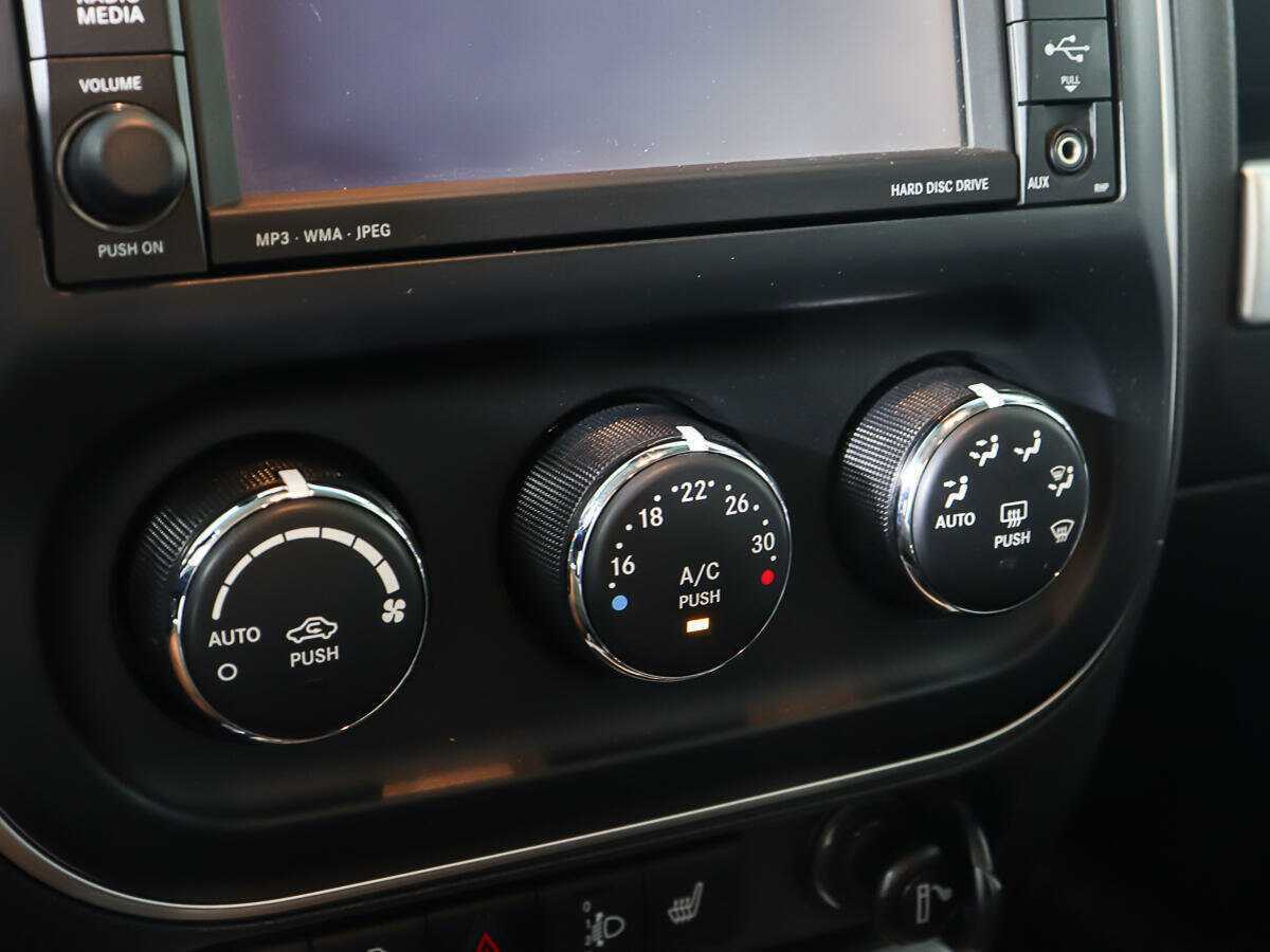 Б/У Джип Компасс 2013 года. Фото: #19