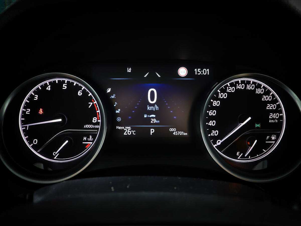 Б/У Тойота Камри 2021 года. Фото: #13