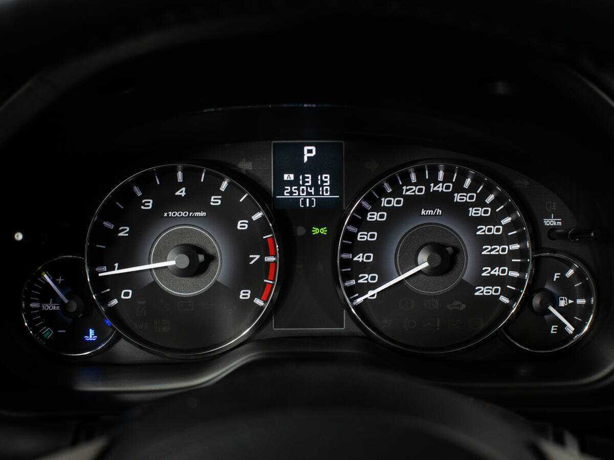 Б/У Субару Аутбэк 2011 года. Фото: #11