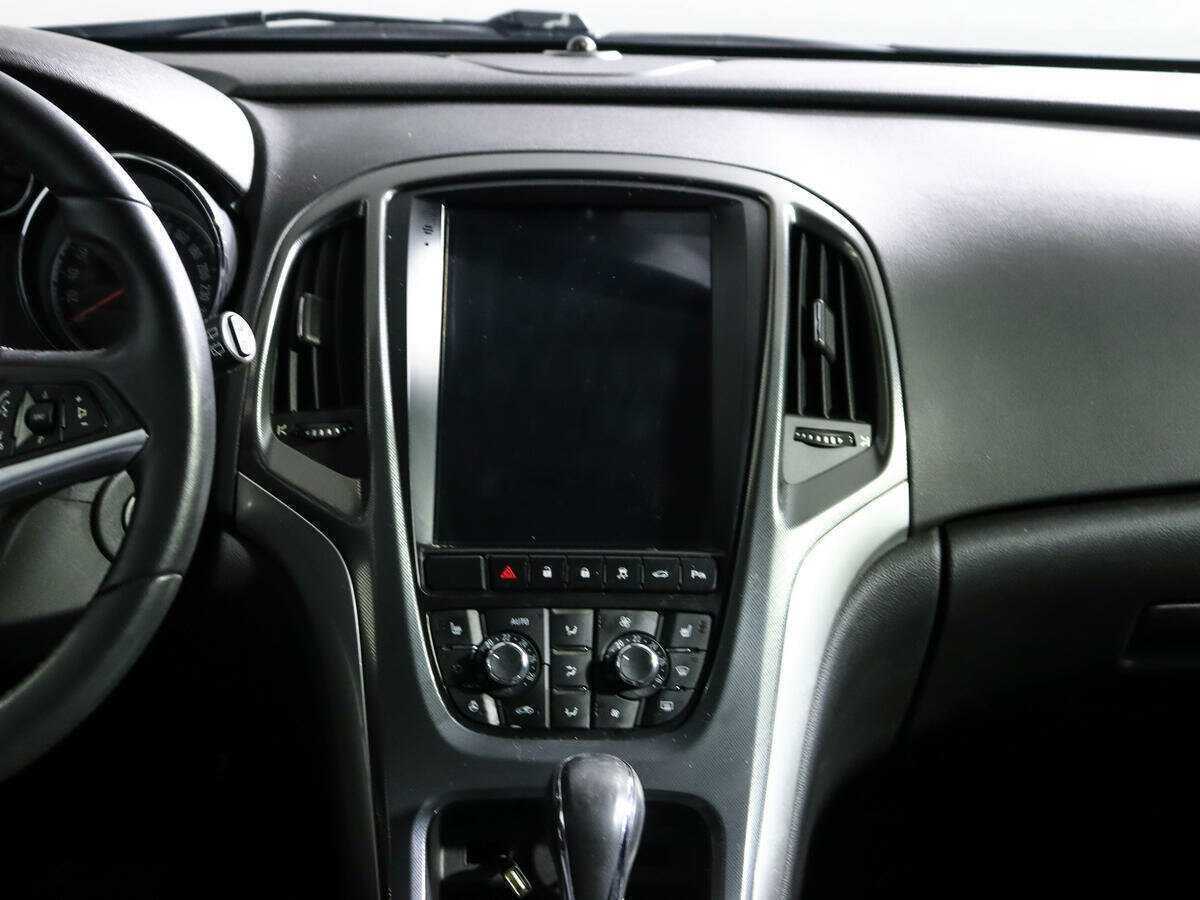 Б/У Опель Астра 2011 года. Фото: #10