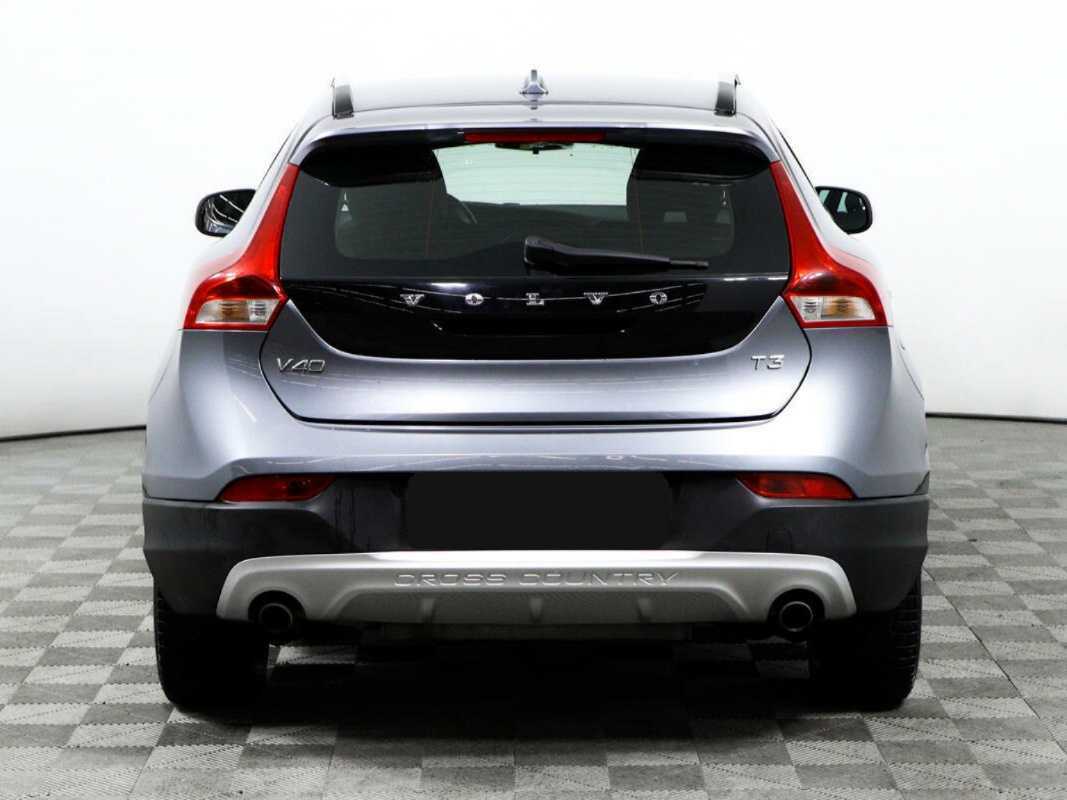 Б/У Вольво В40 Кросс Кантри 2017 года. Фото: #5
