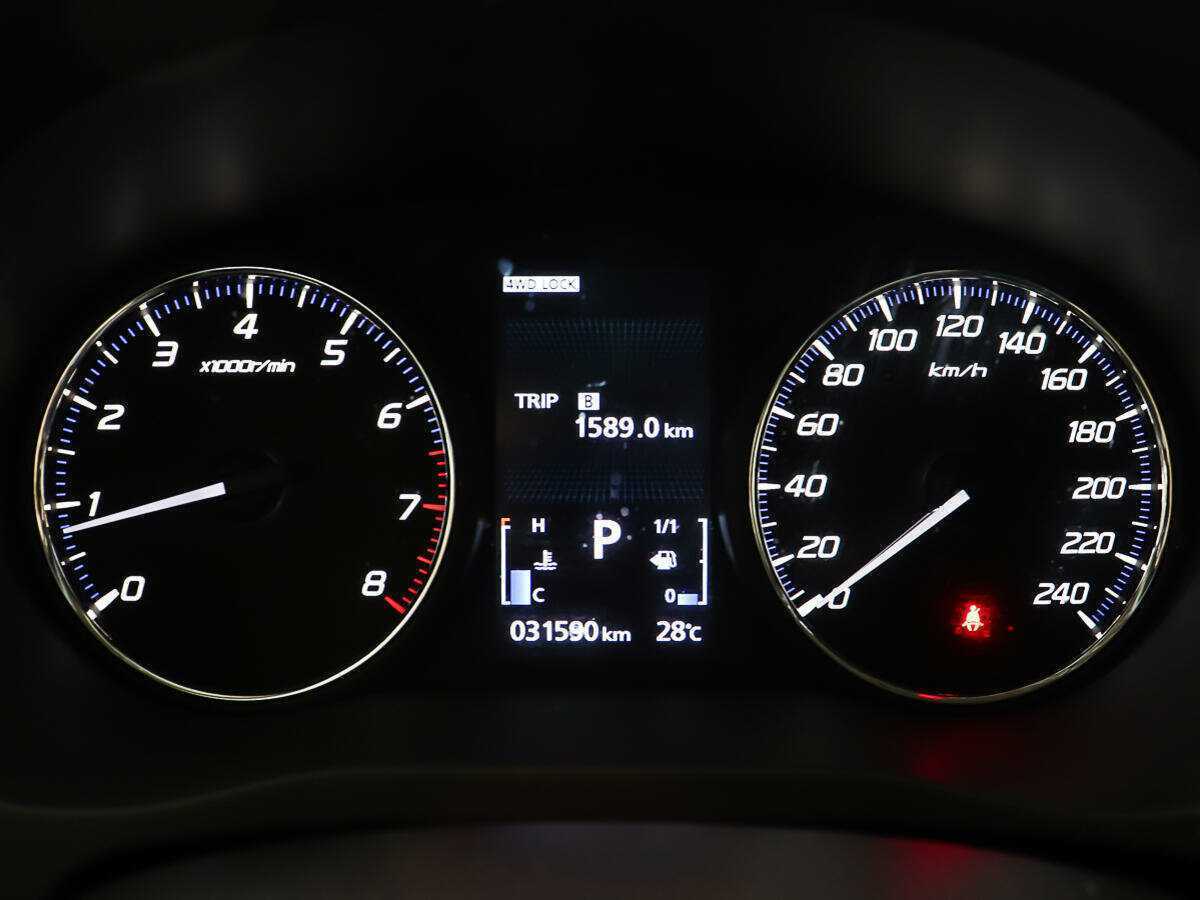 Б/У Митсубиши Оутлэндер 2020 года. Фото: #13