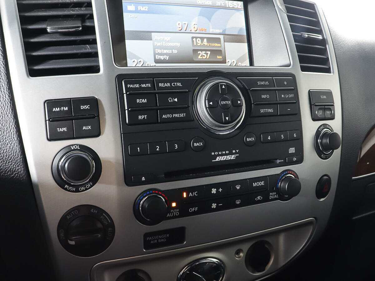 Б/У Инфинити К-Икс56 2008 года. Фото: #13