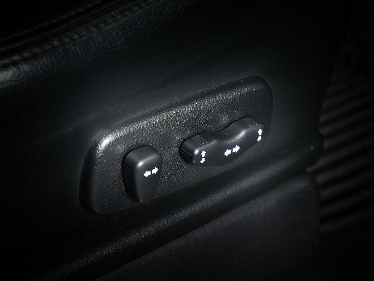 Б/У Инфинити К-Икс56 2008 года. Фото: #14