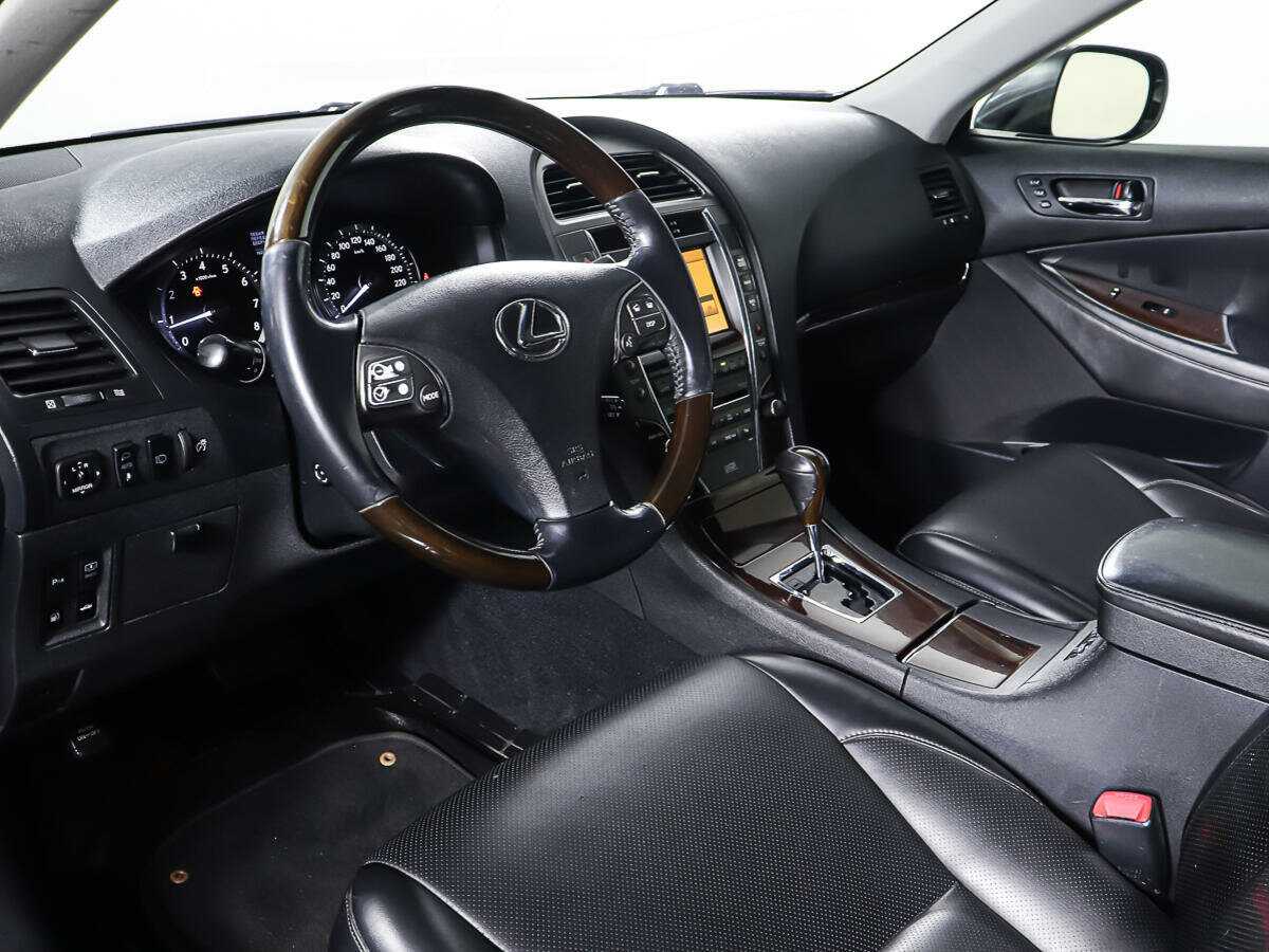 Б/У Лексус ЕС 2012 года. Фото: #12