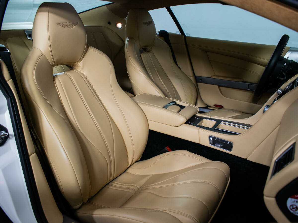 Б/У Астон Мартин ДБ9 2013 года. Фото: #13