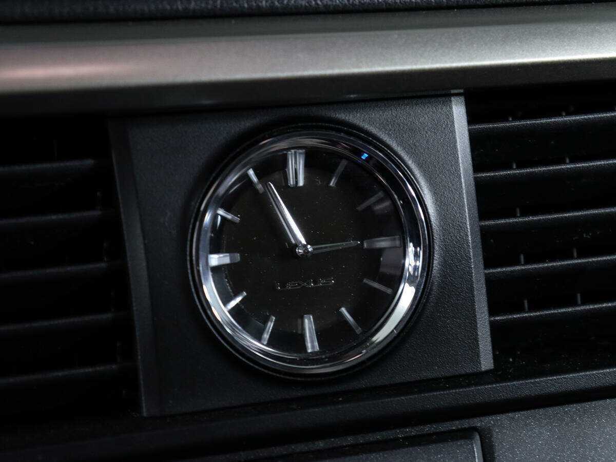 Б/У Лексус Р-Икс 2021 года. Фото: #26