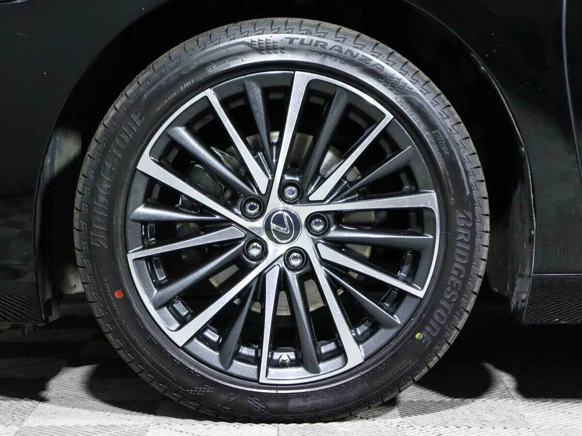 Б/У Лексус ЕС 2021 года. Фото: #17