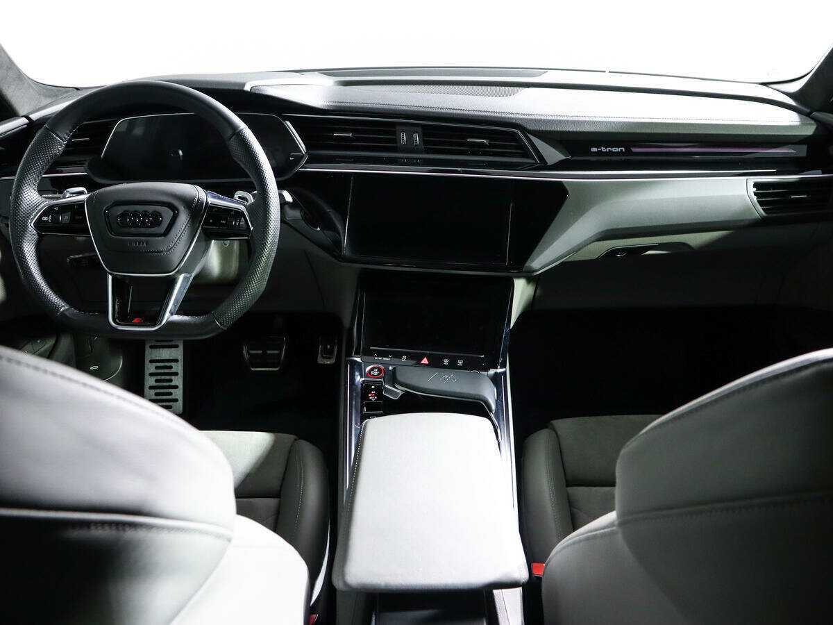 Б/У Ауди е-трон Спортбэк 2020 года. Фото: #9