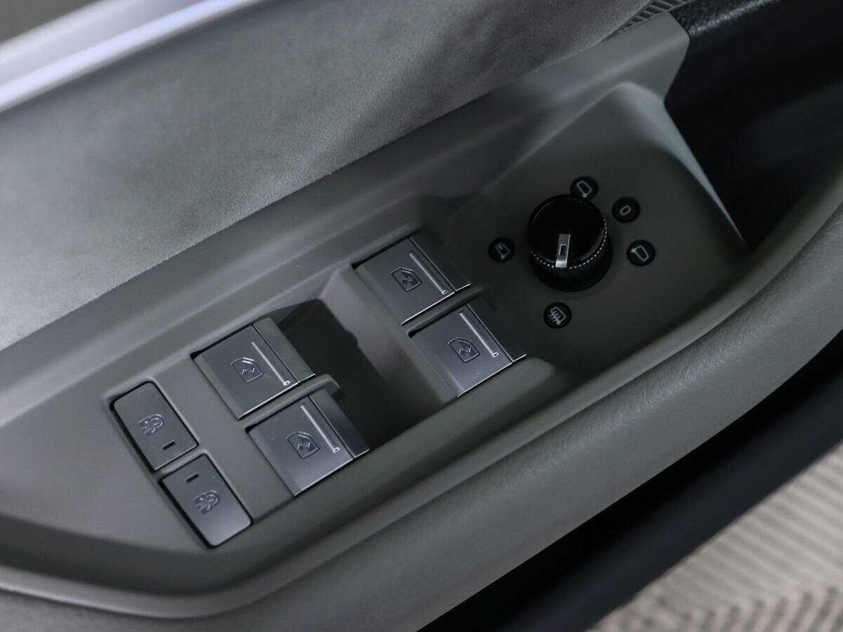 Б/У Ауди е-трон Спортбэк 2020 года. Фото: #16