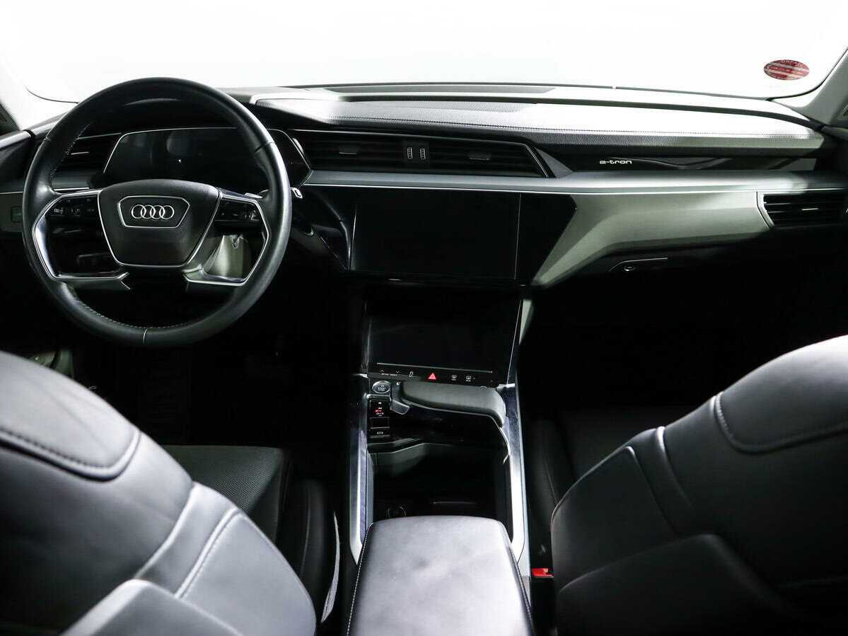 Б/У Ауди е-трон 2019 года. Фото: #9