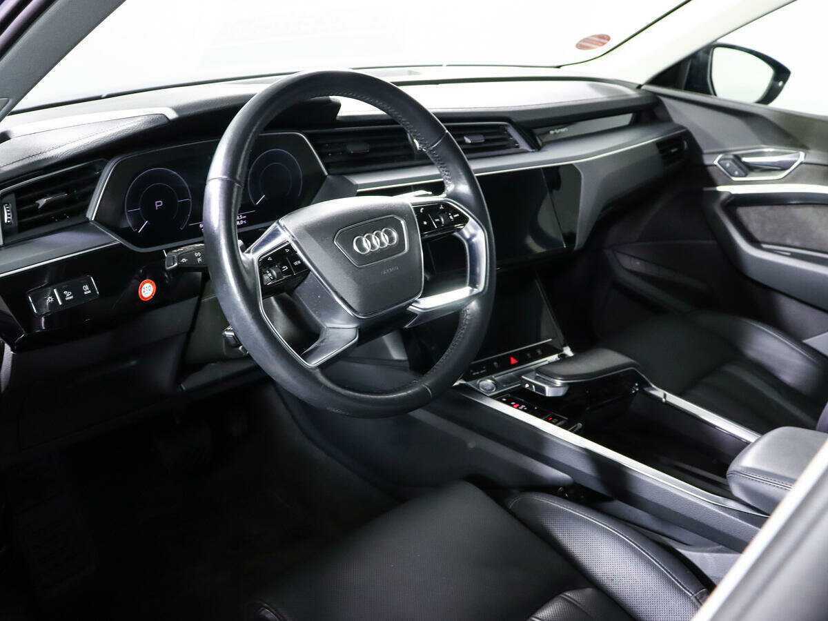 Б/У Ауди е-трон 2019 года. Фото: #11