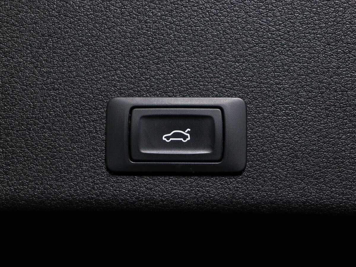 Б/У Ауди е-трон 2019 года. Фото: #18