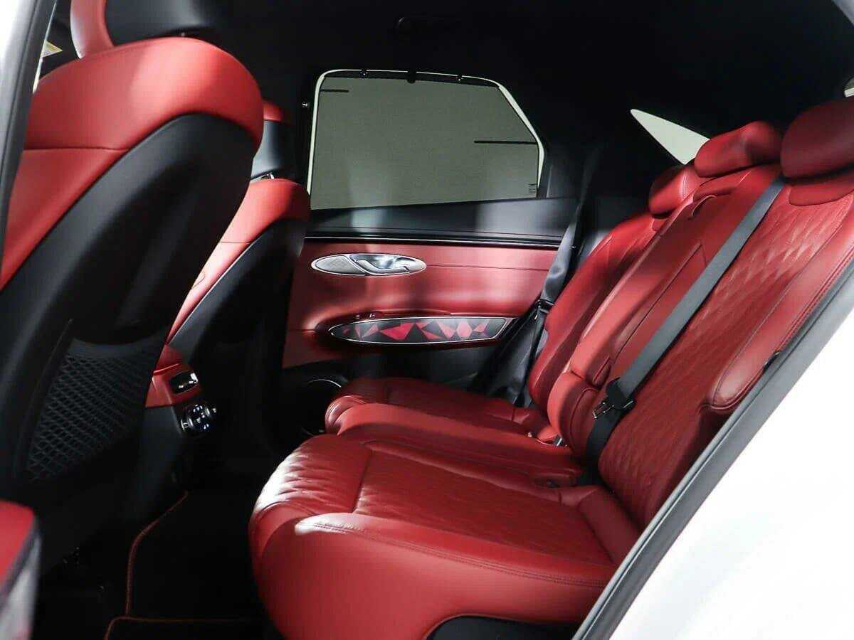 Б/У Генезис ГВ70 2021 года. Фото: #12