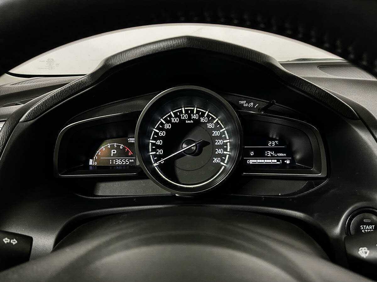 Б/У Мазда 3 2017 года. Фото: #10