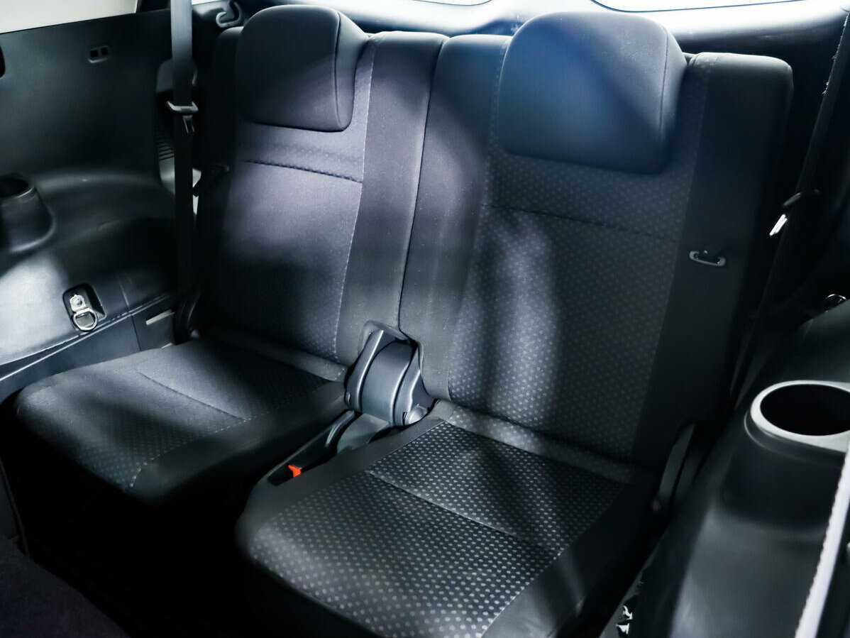 Б/У Тойота Версо 2010 года. Фото: #12