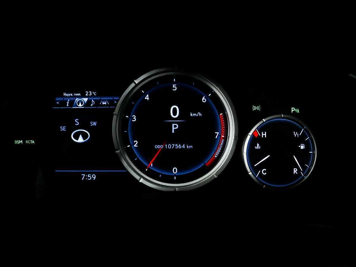 Б/У Лексус Р-Икс 2018 года. Фото: #7