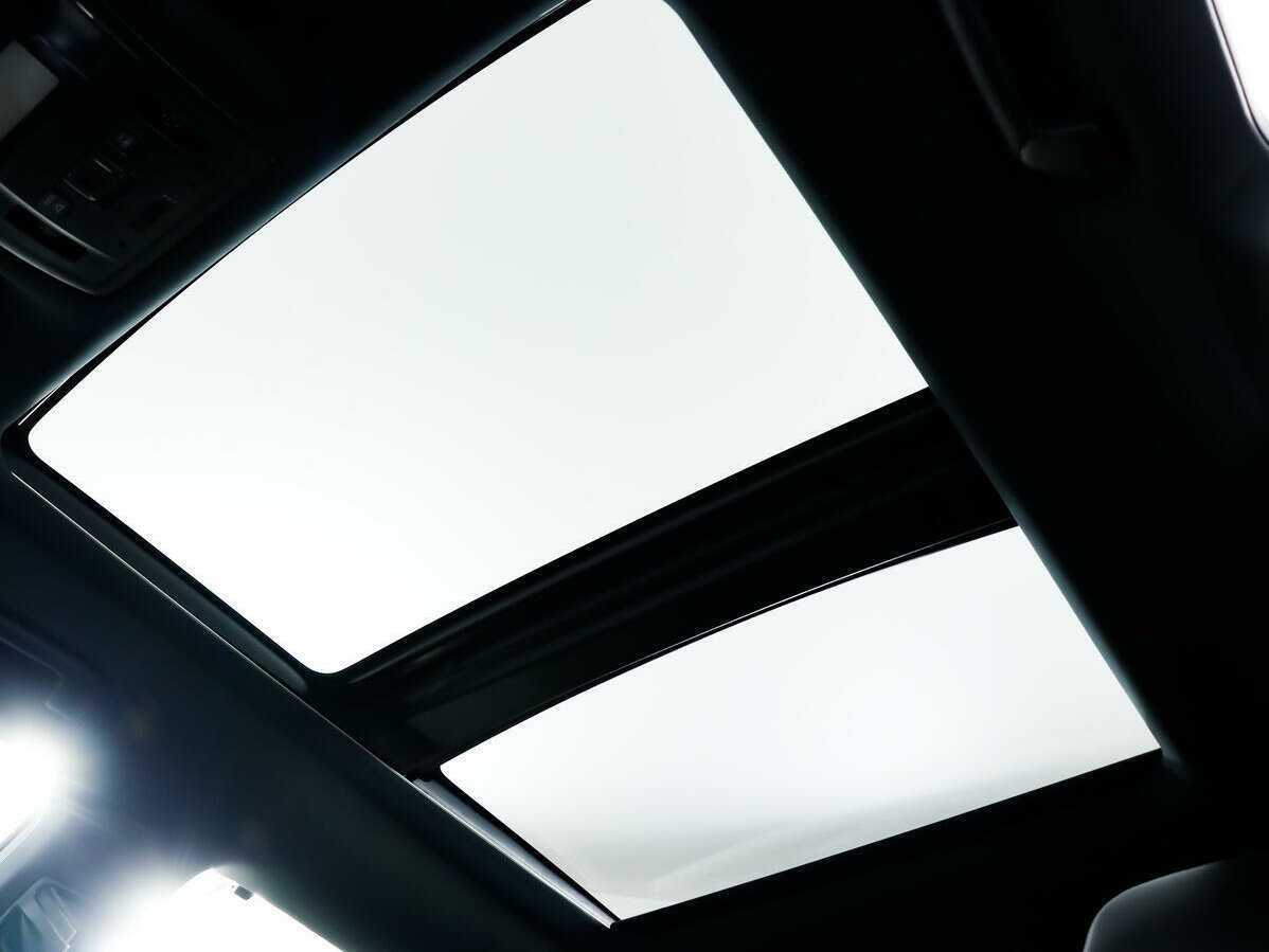 Б/У Лексус Р-Икс 2018 года. Фото: #11