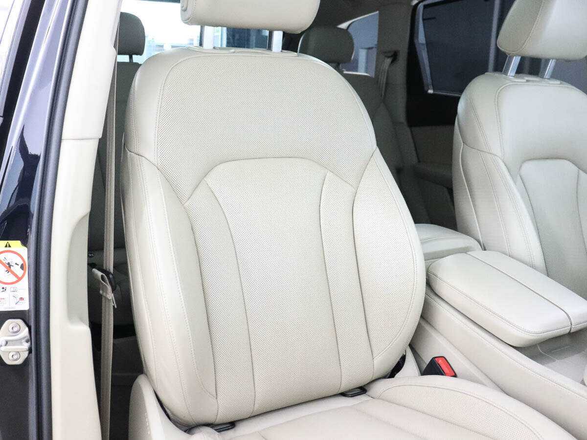 Б/У Ауди К7 2017 года. Фото: #9