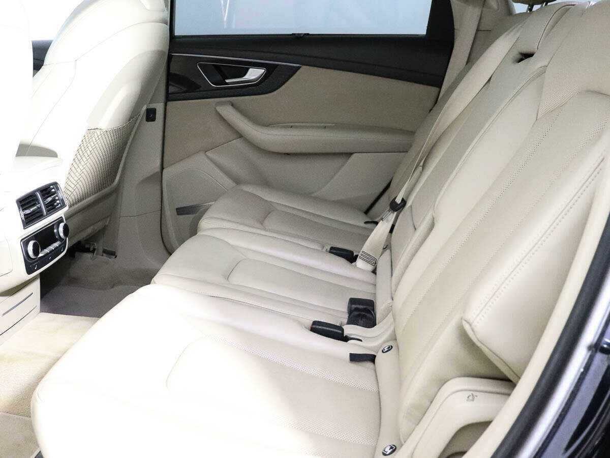 Б/У Ауди К7 2017 года. Фото: #12