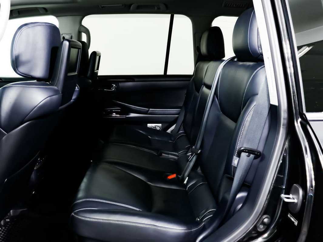 Б/У Лексус Л-Икс 2014 года. Фото: #11