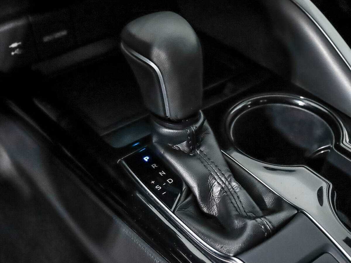 Б/У Тойота Камри 2021 года. Фото: #9