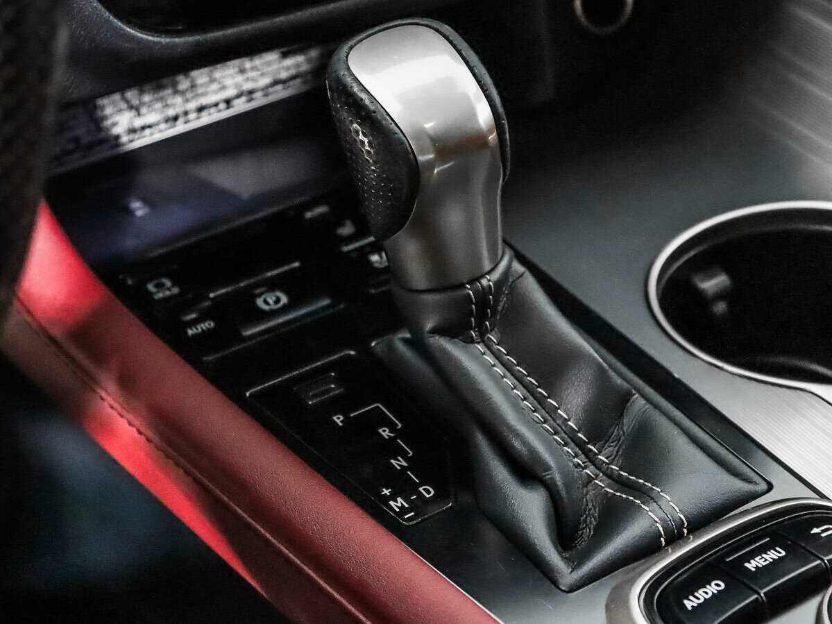 Б/У Лексус Р-Икс 2016 года. Фото: #11