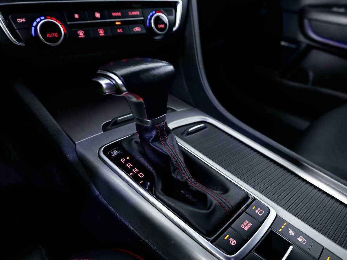 Б/У Киа Оптима 2019 года. Фото: #18