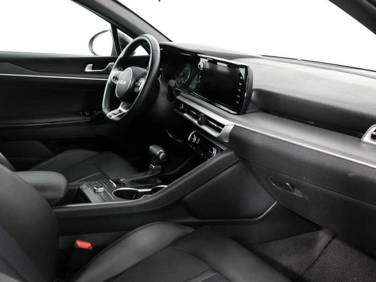 Б/У Киа К5 2022 года. Фото: #8