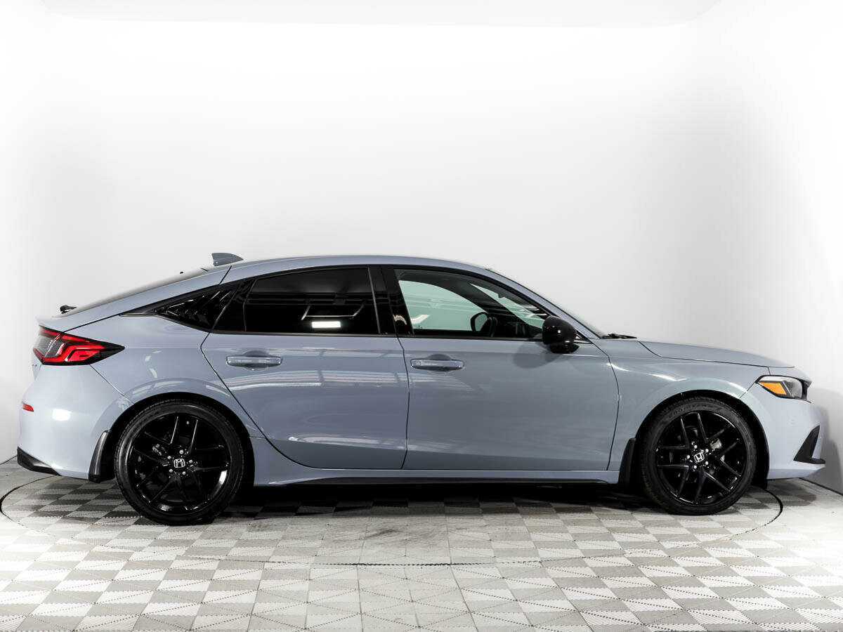 Б/У Хонда Цивик 2022 года. Фото: #3