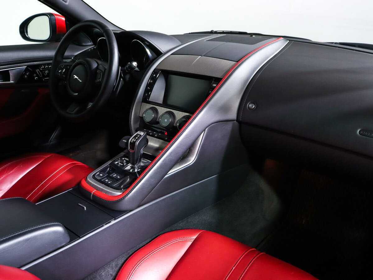 Б/У Ягуар Ф-Тайп 2015 года. Фото: #6