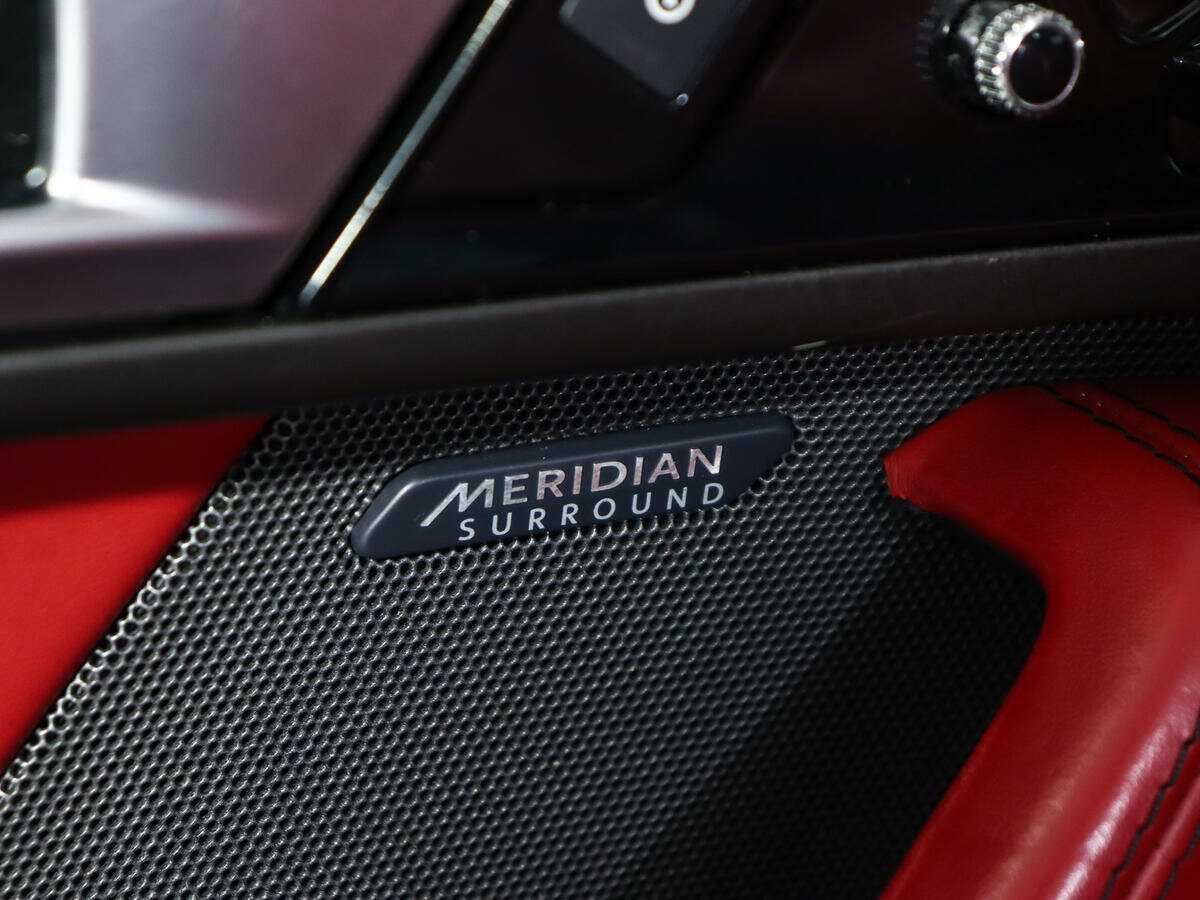 Б/У Ягуар Ф-Тайп 2015 года. Фото: #17