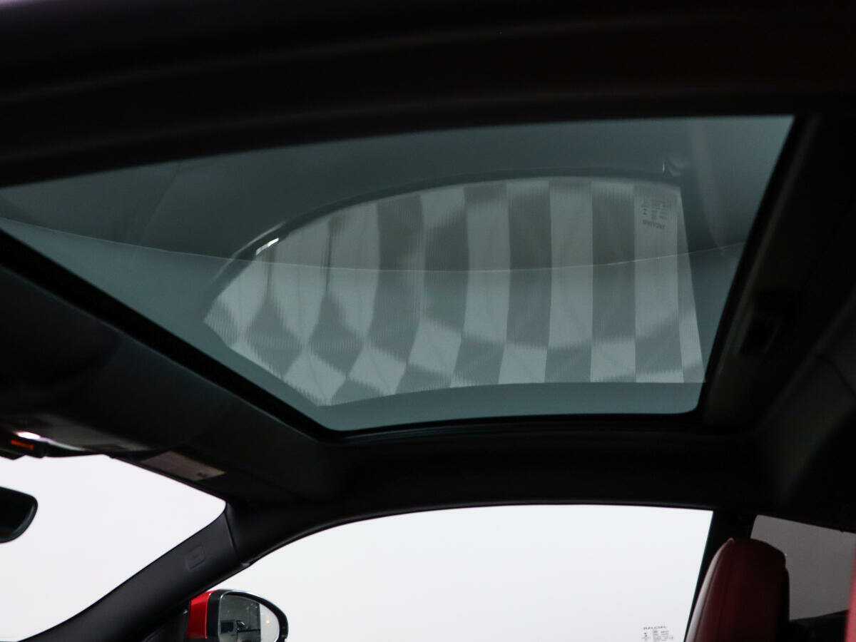 Б/У Ягуар Ф-Тайп 2015 года. Фото: #23