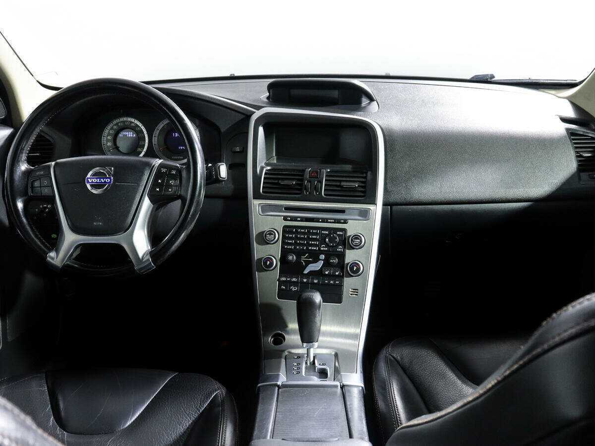 Б/У Вольво ИксЦ60 2010 года. Фото: #11