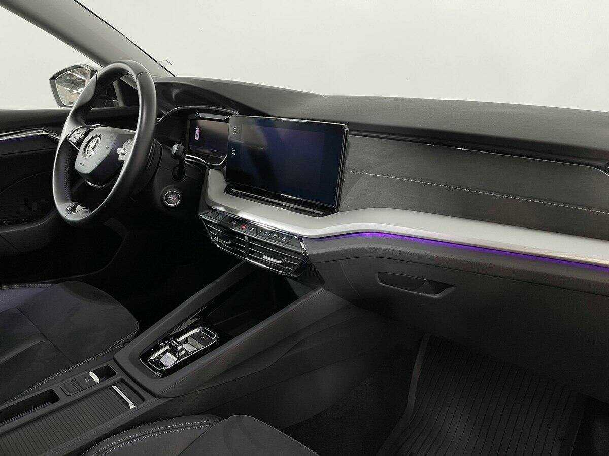 Б/У Шкода Октавия 2021 года. Фото: #6